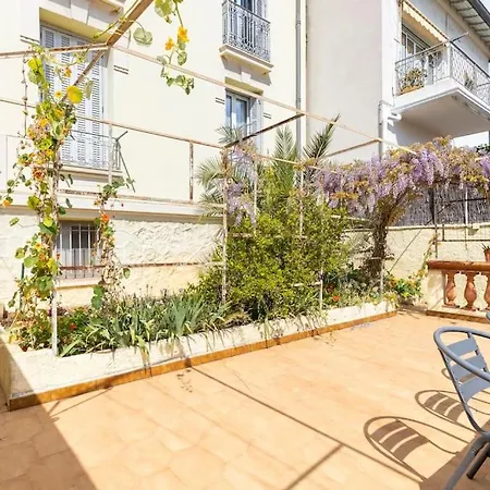 3 Pièces à 5 Min De La Frontière De Monaco *